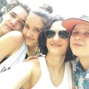 Meet your Posher, Anisa